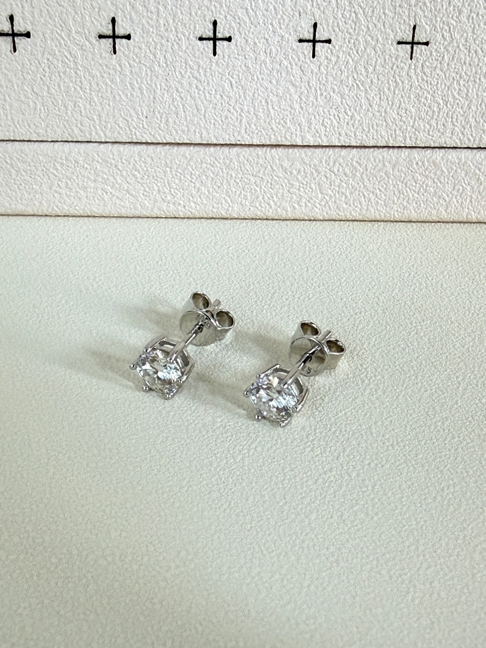 S925 Moissanite Solitaire Diamond Studs - Picture 3 of 7